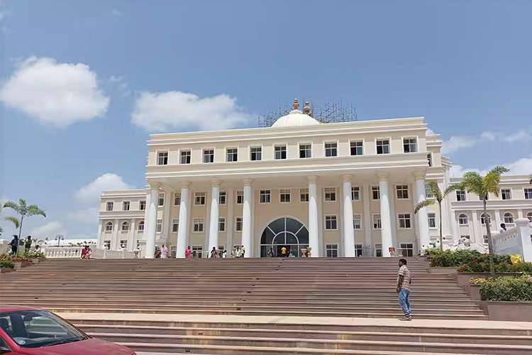Sri Sathya Sai Sarla Memorial Hospital